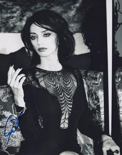 Angela Sarafyan autograph