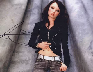 Emily Browning autograph