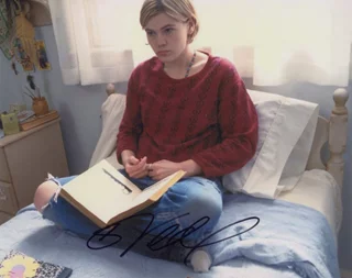 Clea DuVall autograph