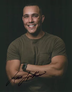 Lucas Lockwood autograph