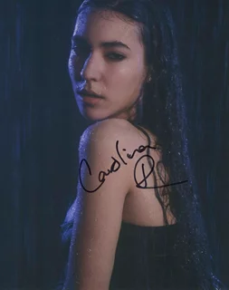 Carolina Rezende autograph
