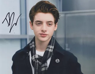 Thomas Barbusca autograph