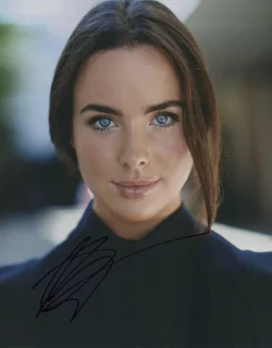 Ashleigh Brewer autograph