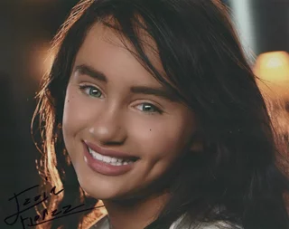 Izzie Florez autograph