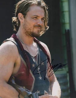 Clayne Crawford autograph