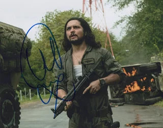 Augusto Aguilera autograph