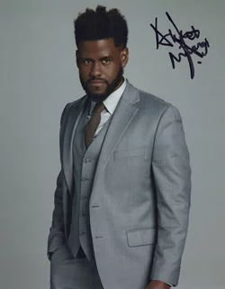 Albert Mwangi autograph