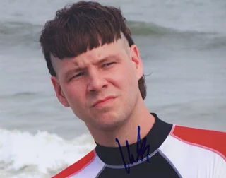 Ike Barinholtz autograph