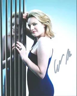 Elisabeth Moss autograph
