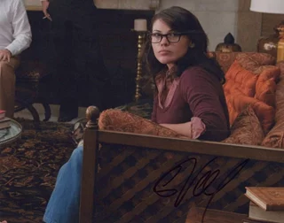 Clea DuVall autograph