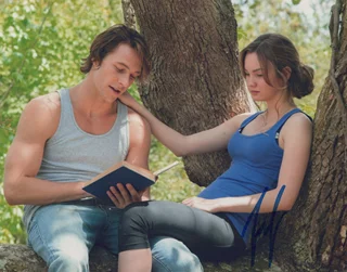 Liana Liberato autograph