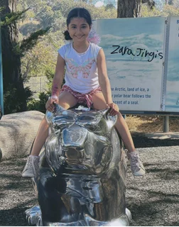 Zara Nicole Jirgis autograph