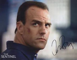 Richard Burgi autograph