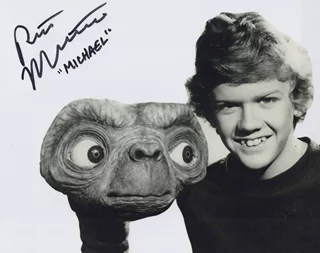 Robert MacNaughton autograph