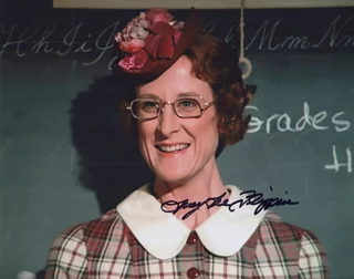 Lucy Lee Flippin autograph