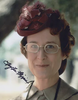 Lucy Lee Flippin autograph