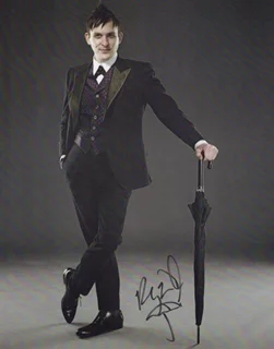 Robin Lord Taylor autograph