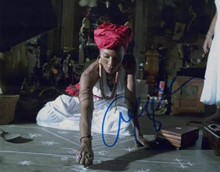 Angela Bassett autograph