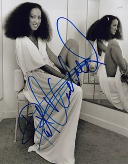 Pat Cleveland autograph
