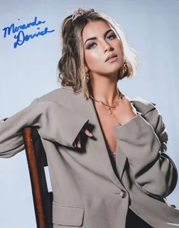 Miranda Derrick autograph