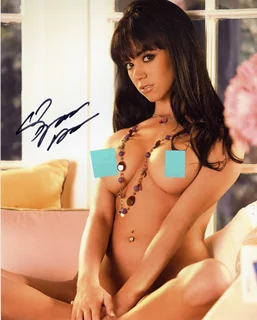 Valerie Mason autograph
