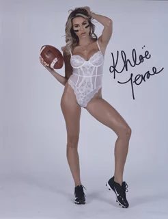 Khloe Terae autograph