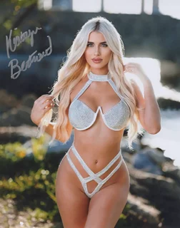 Kaitlyn Bertrand autograph