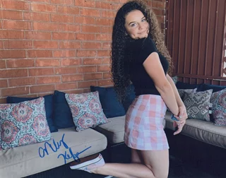 Ashley Keefe autograph