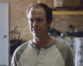 Sean Whalen autograph