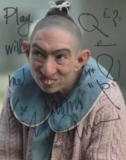 Naomi Grossman autograph