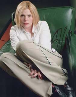 Clea DuVall autograph