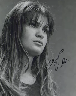 Kaiti Wallen autograph