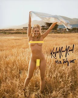 Kayla Rae Reid autograph