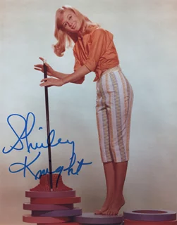 Shirley Knight autograph