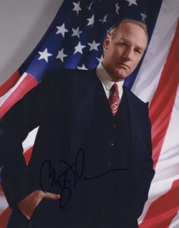 Craig T. Nelson autograph