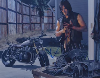 Norman Reedus autograph