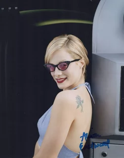 Alison Eastwood autograph