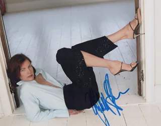Elizabeth McGovern autograph