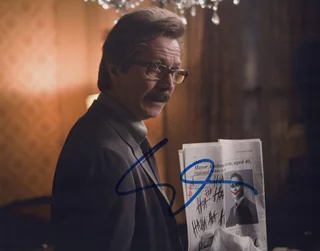 Gary Oldman autograph