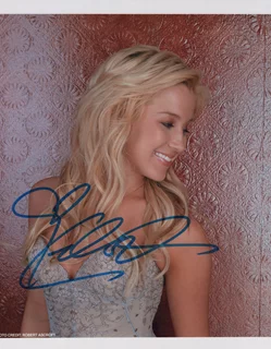 Kellie Pickler autograph