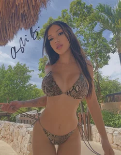 Alyshia Barragan autograph