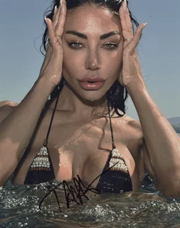 Tatiana Eriksen autograph