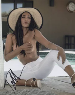 Tatiana Eriksen autograph