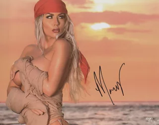 Mandy Evonne autograph