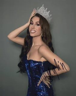 Merylin Nau autograph