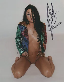 Hannah Stein autograph