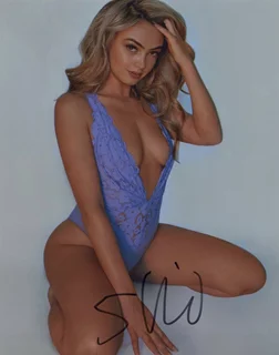 Stephanie Vino autograph