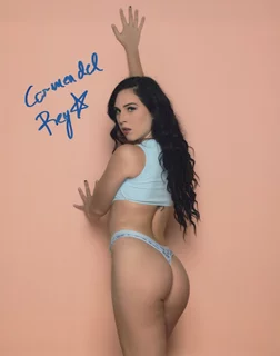 Carmen del Rey autograph