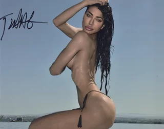 Tatiana Eriksen autograph