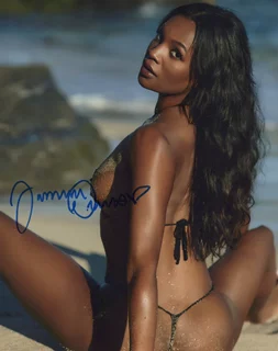 Jasmyn Wilkins autograph